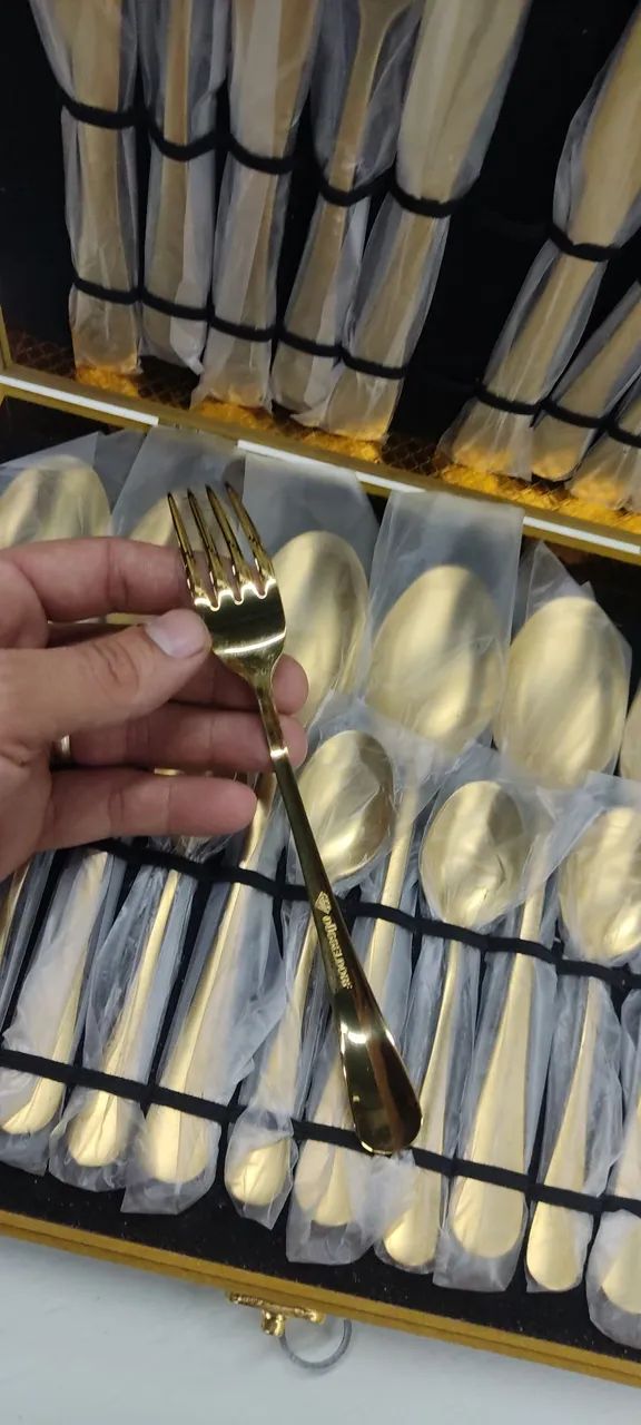 Conjunto talheres 24 peças DOURADO ( qualidade é elegância) - Foto 4