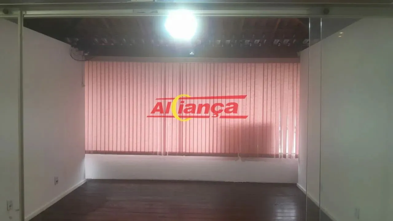 SALA COMERCIAL PARA ALUGAR COM 58M², PARQUE RENATO MAIA - GUARULHOS/SP POR R$ 1.800,00