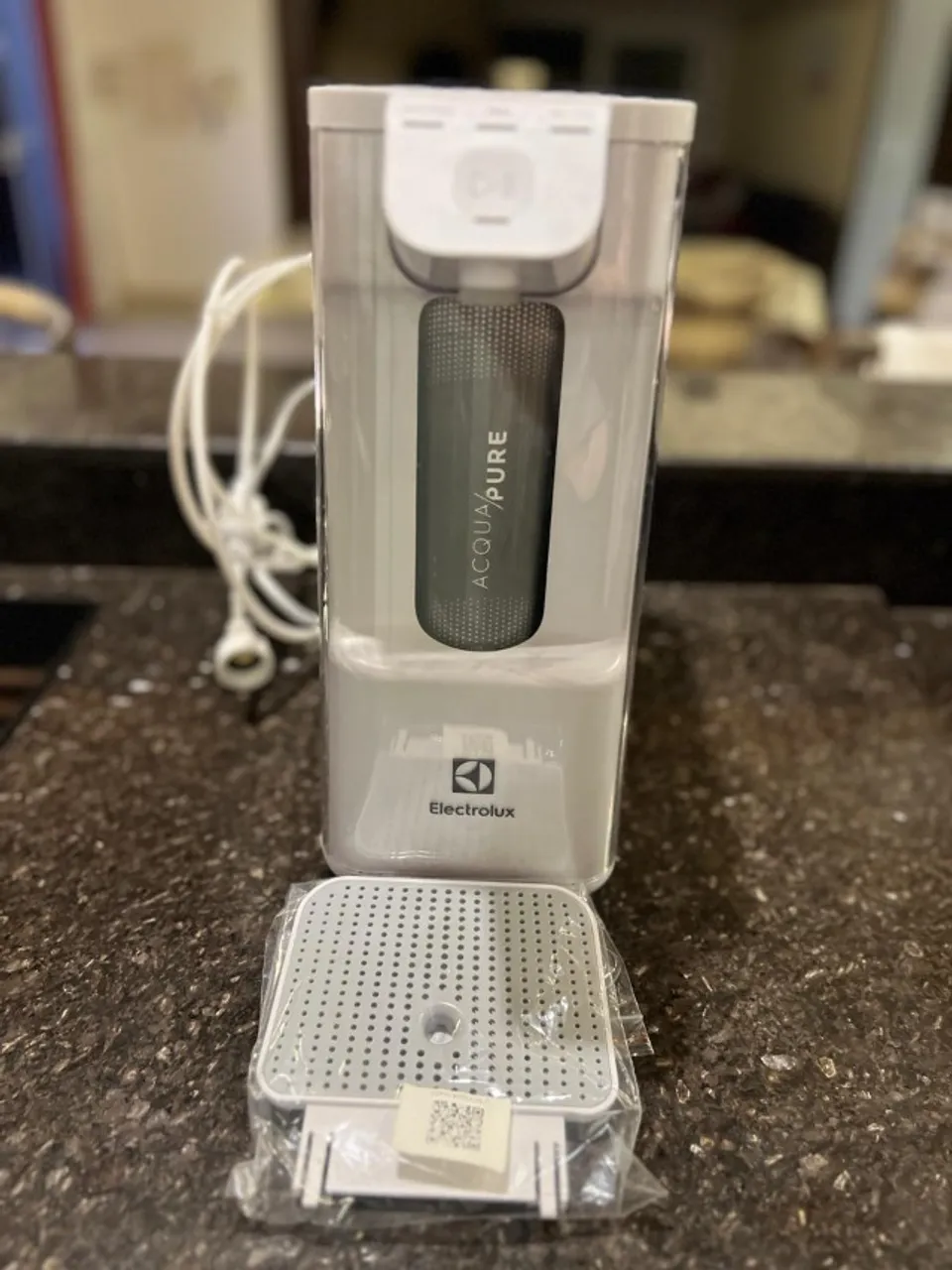 Bebedouro Purificador de água Electrolux branco bivolt