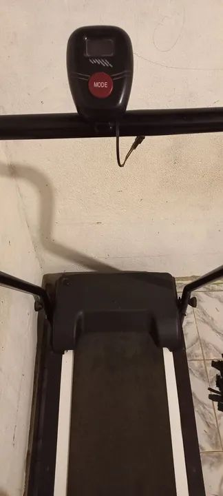 Esteira mecânica Poli Sports EMP_880 cor preta  - Foto 2