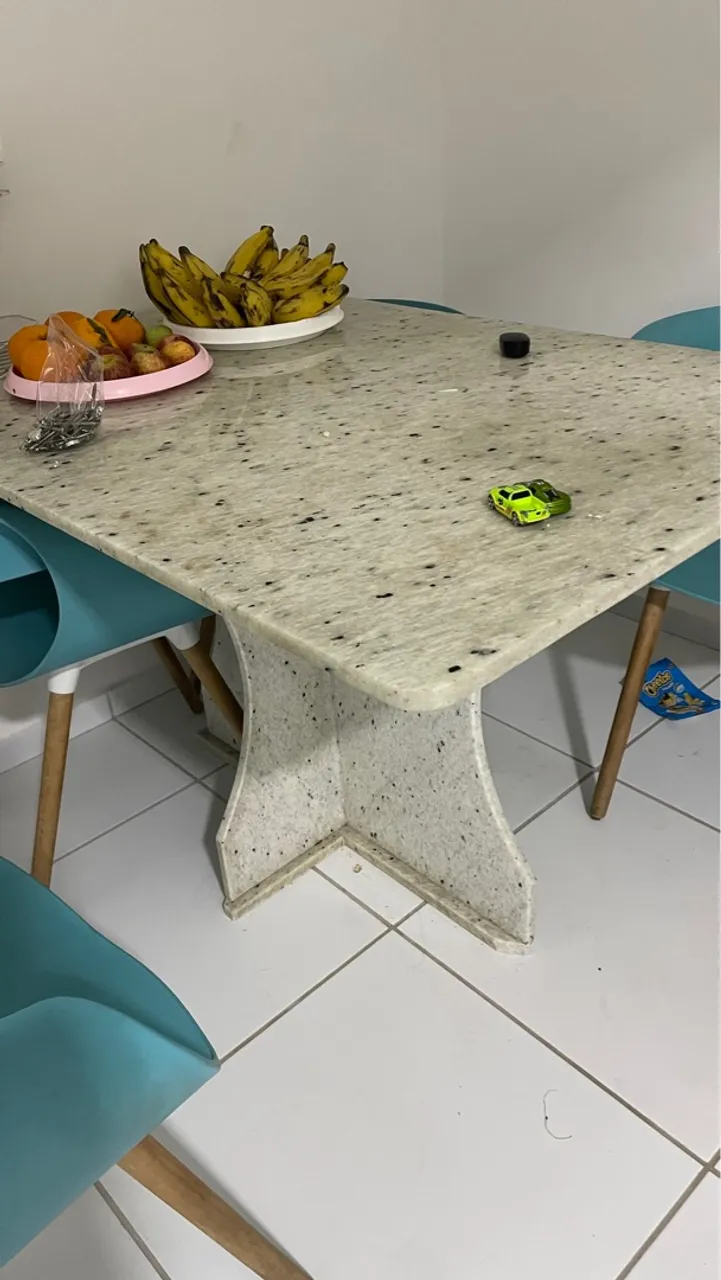 Mesa de mármore