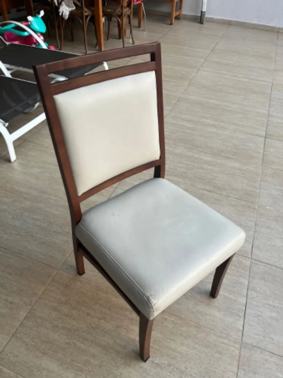 Cadeiras de jantar, ótimo estado, 6 cadeiras, 500 cada uma. - Foto 4