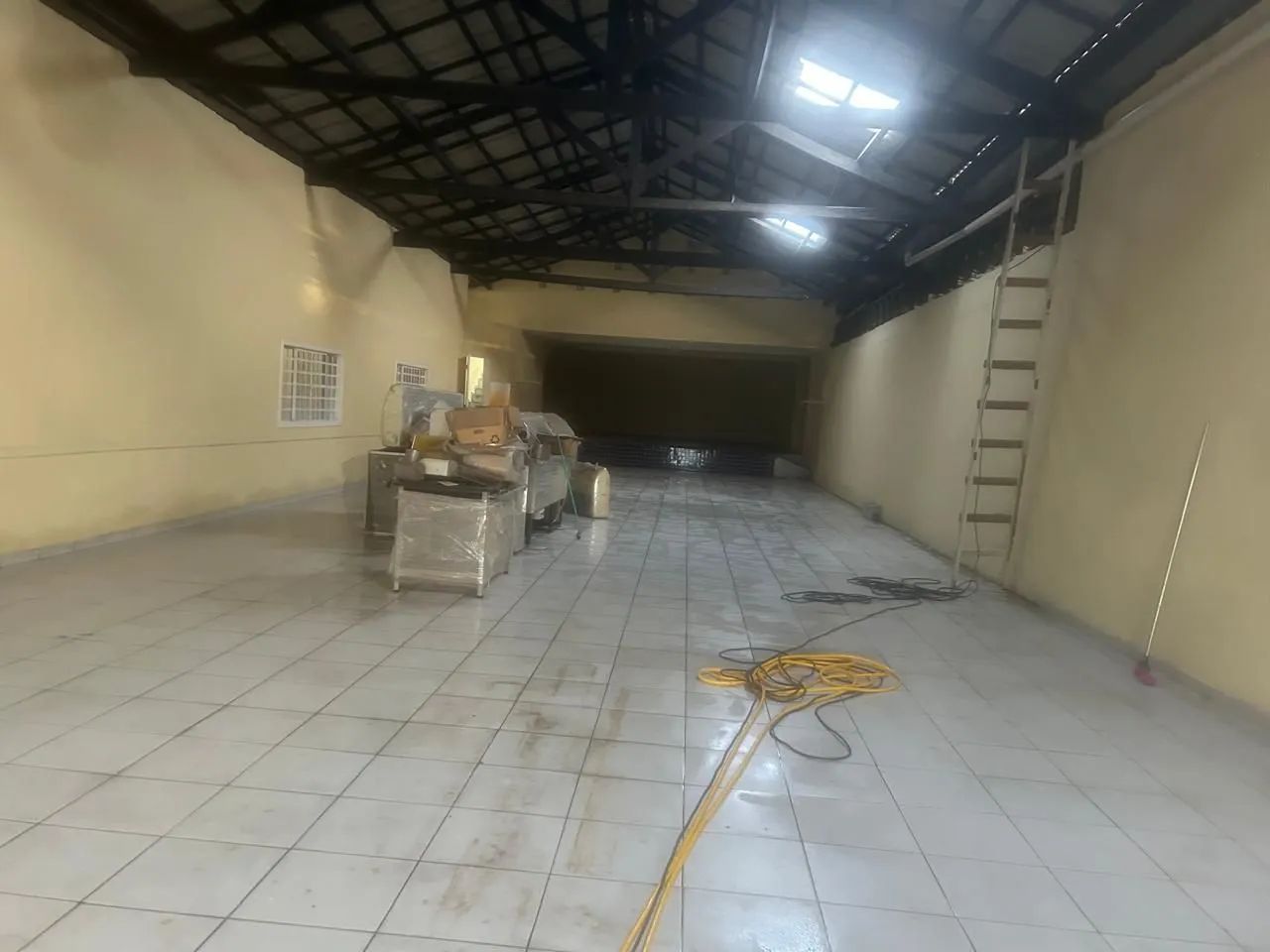 _  Aluga Galpão, 445M², Kalilandia