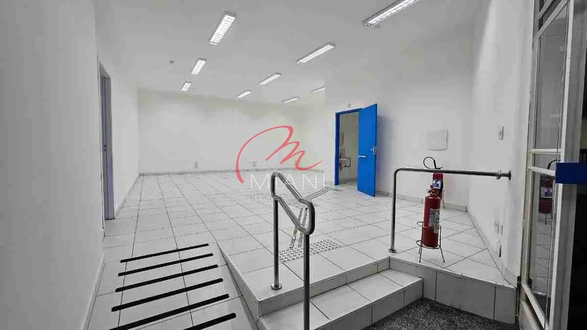 Sala Comercial Ampla de 82m² para Locação Centro Histórico | Próx. Metrô São Bento, 25 de