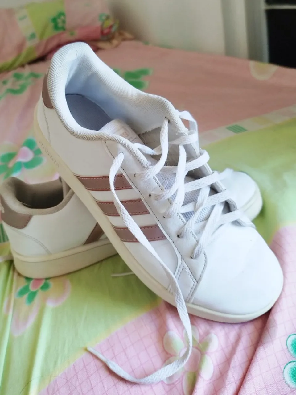 Vendo tênis Adidas Original