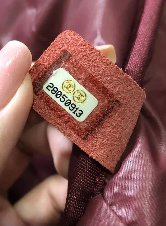 Mochila Chanel Preta - Foto 4