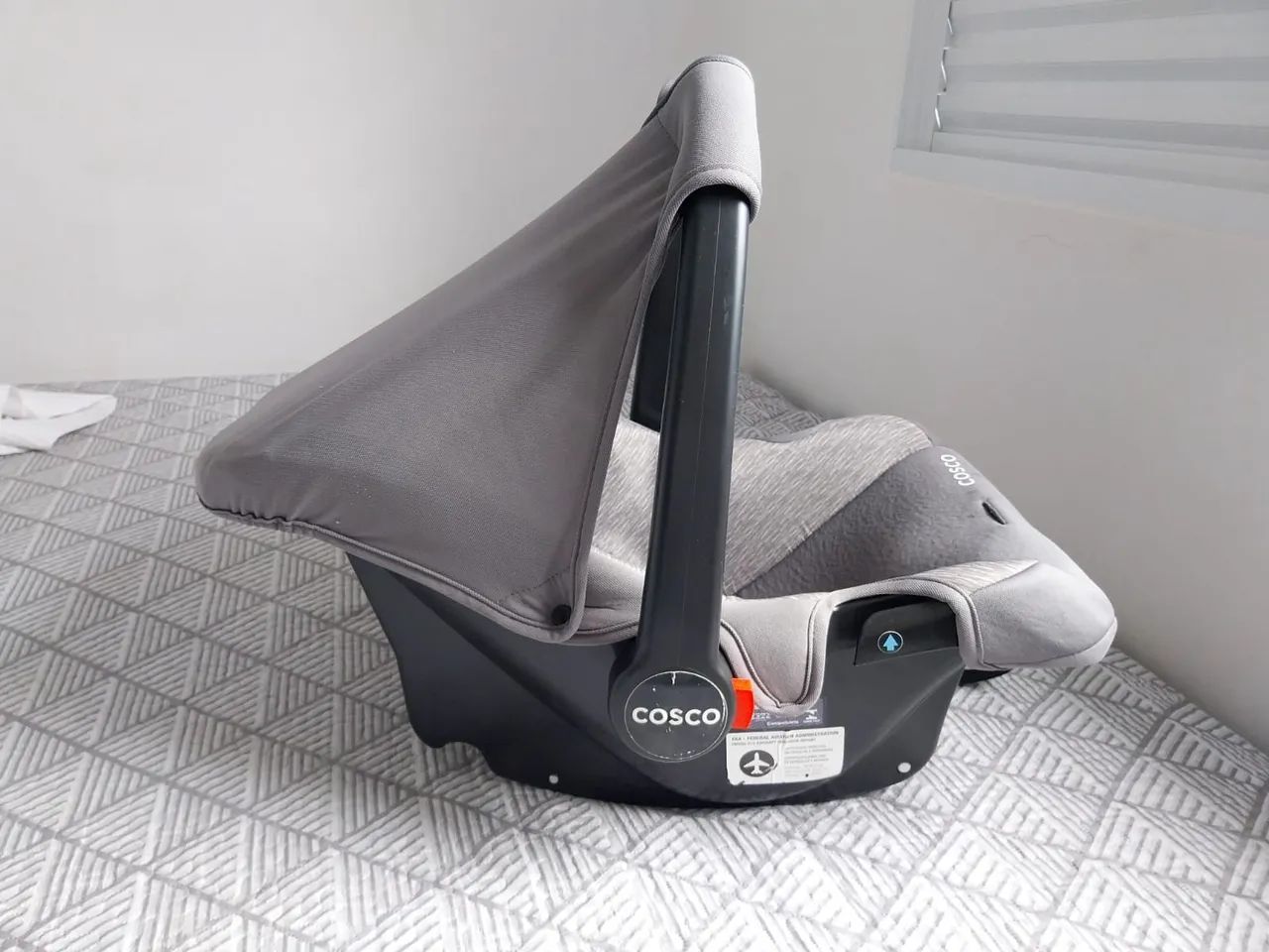 Cadeirinha de Carro Cosco Wiz - Preta e Cinza - Foto 3