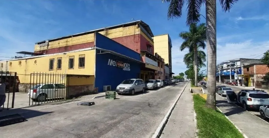 Galpão em Magé