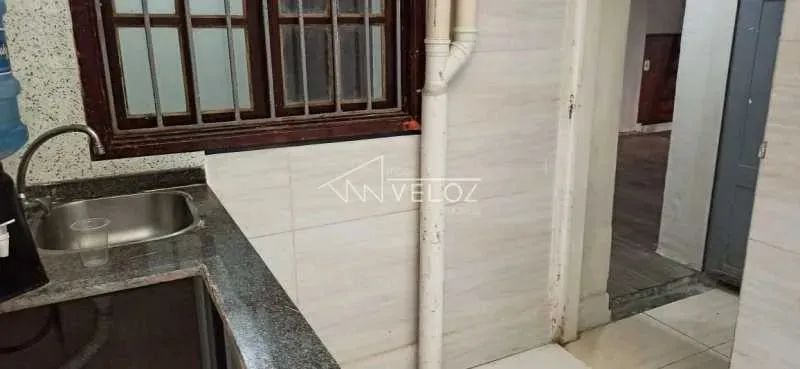 Casa de rua : Duplex / Residencial / Glória