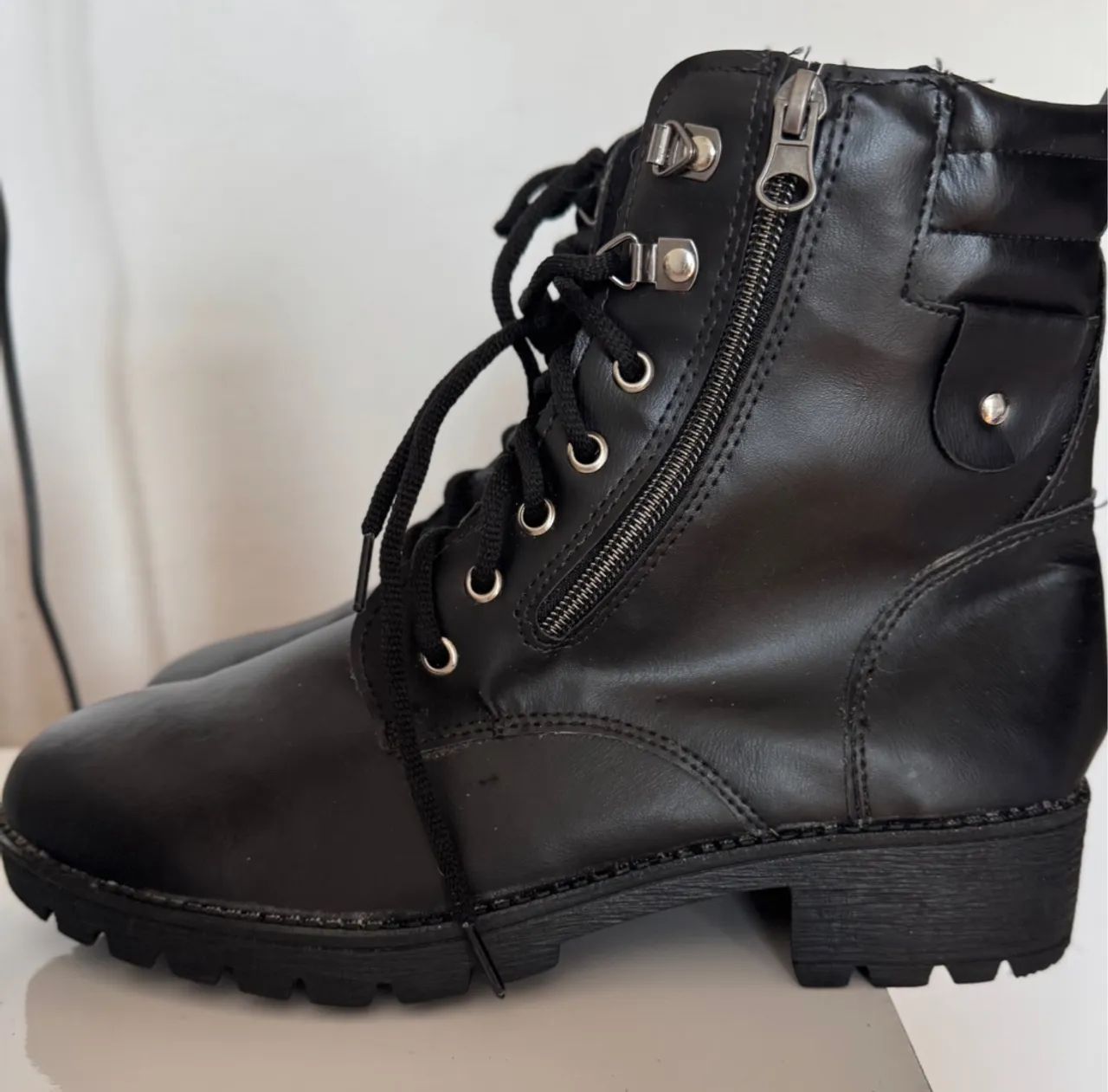 Bota Coturno Feminina Preta número 39