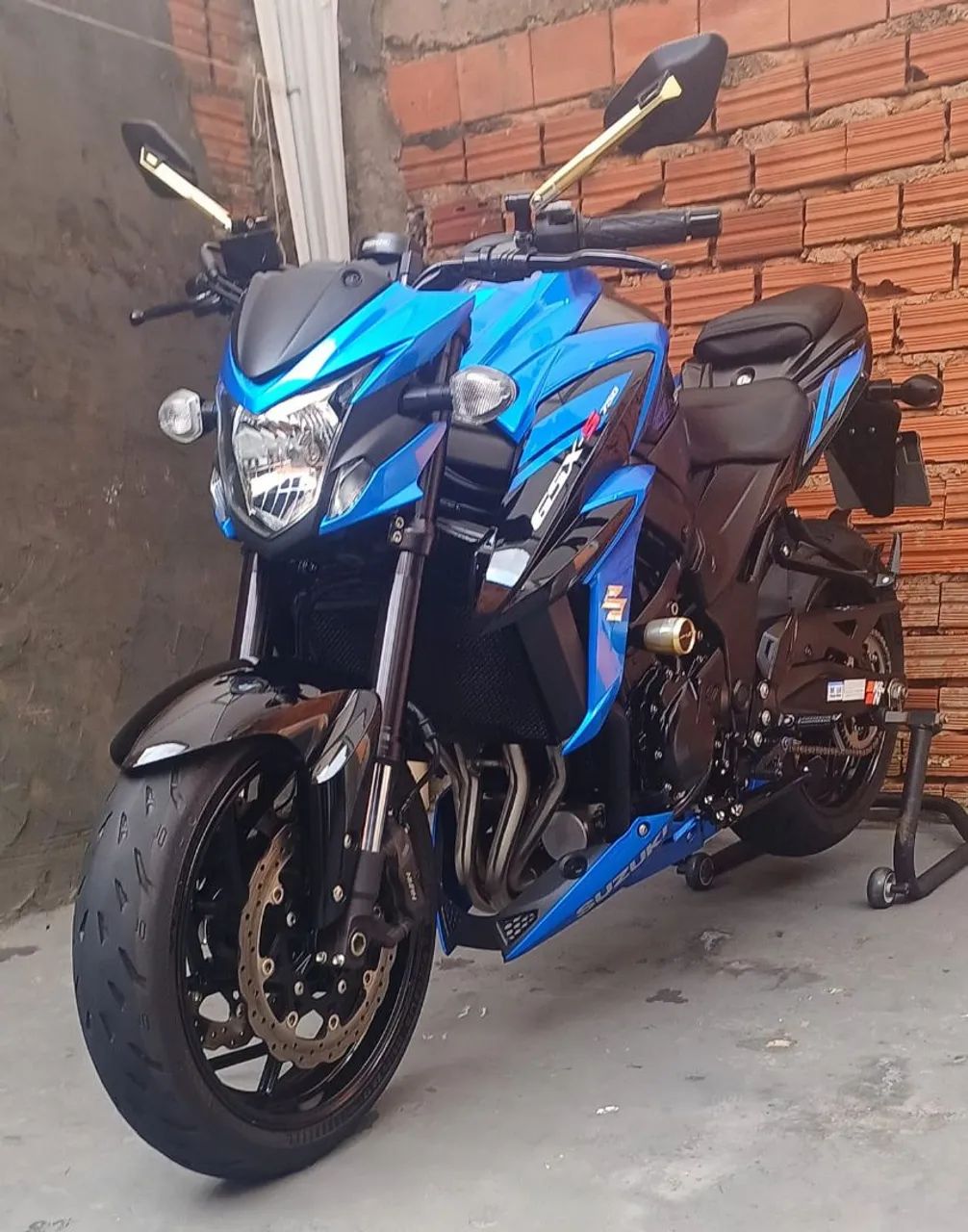 GSX S 750 2021 - Foto 2