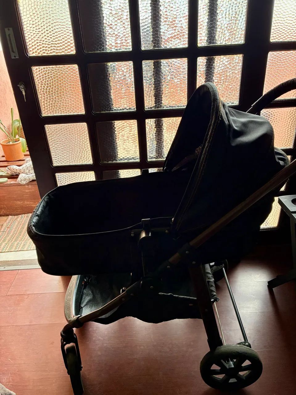 Carrinho de bebê Galzerano Moisés + bebê conforto e base  - Foto 3