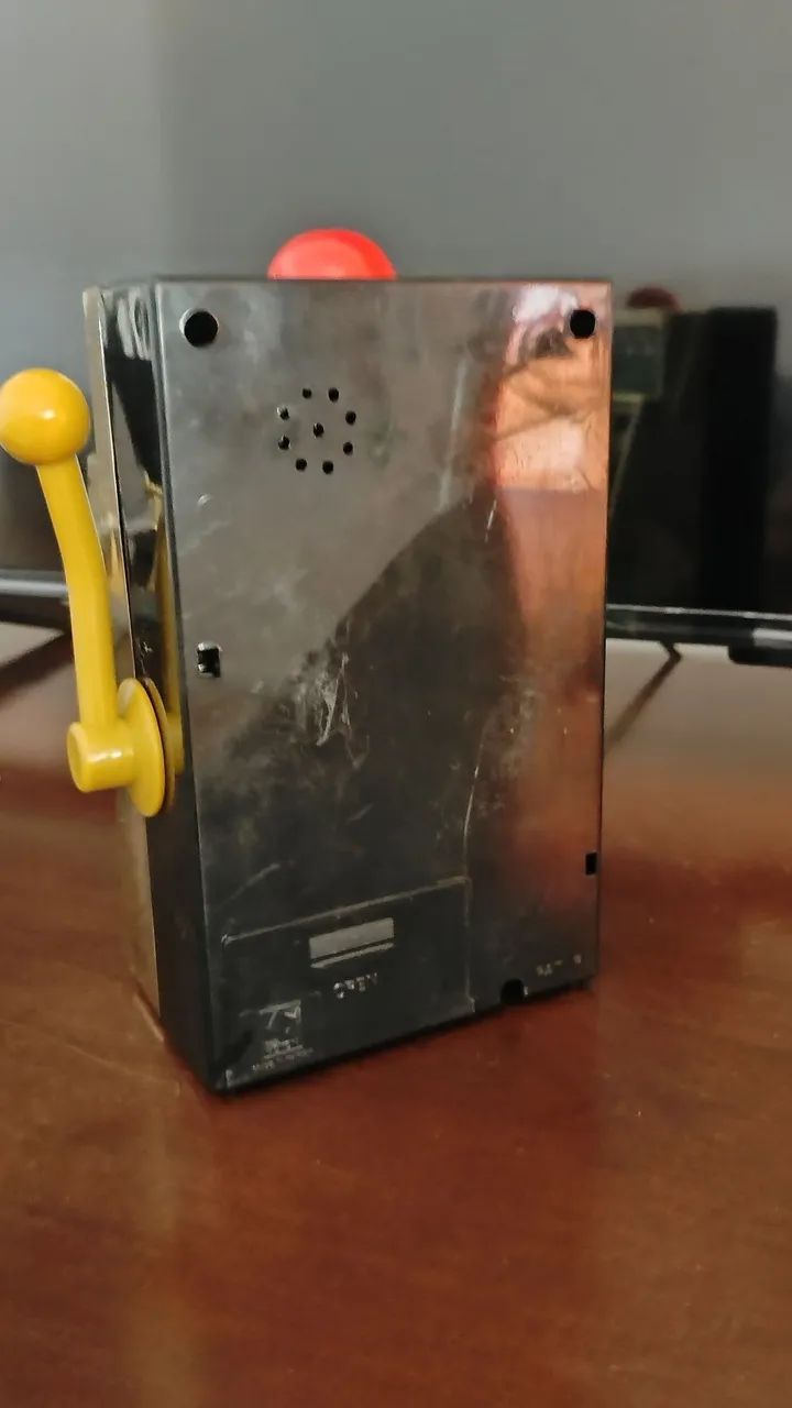 COFRINHO DÉCADA DE 80 A PILHA E FUNCIONANDO  - Foto 2