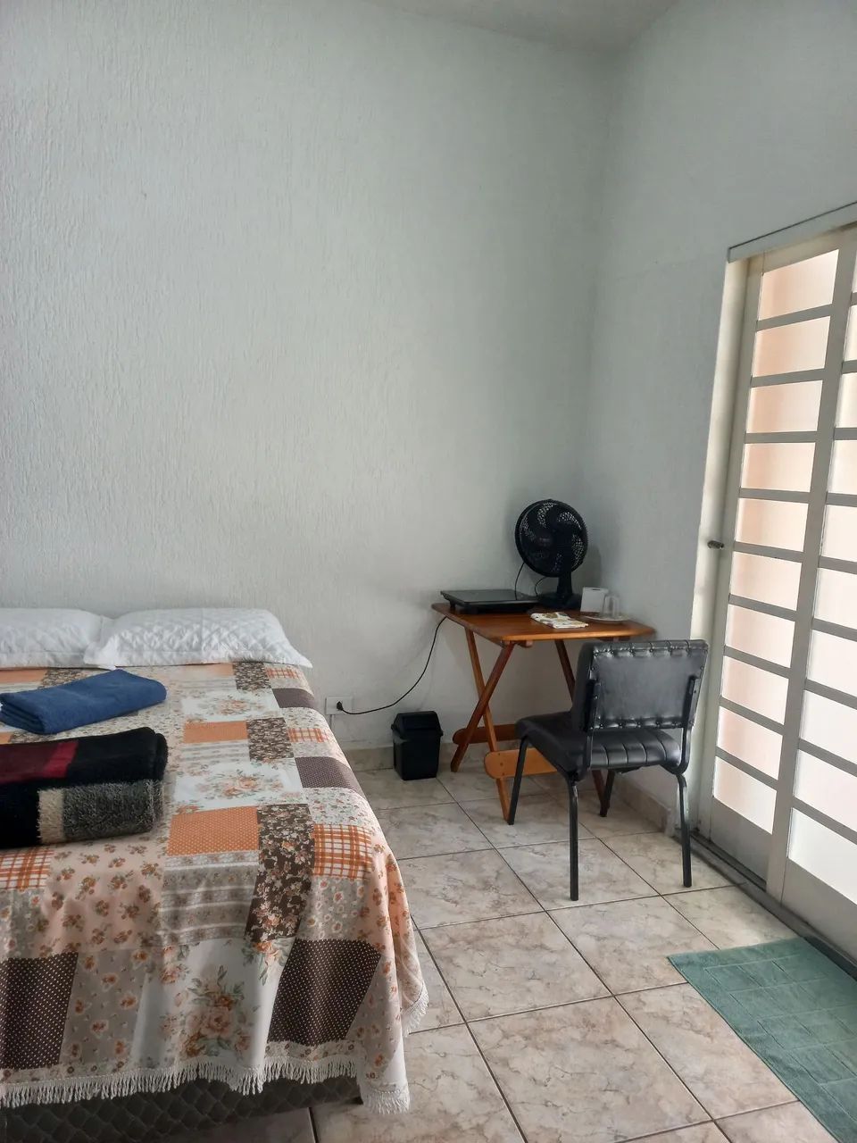 Quarto mobiliado com garagem no Tatuapé.  - Foto 2