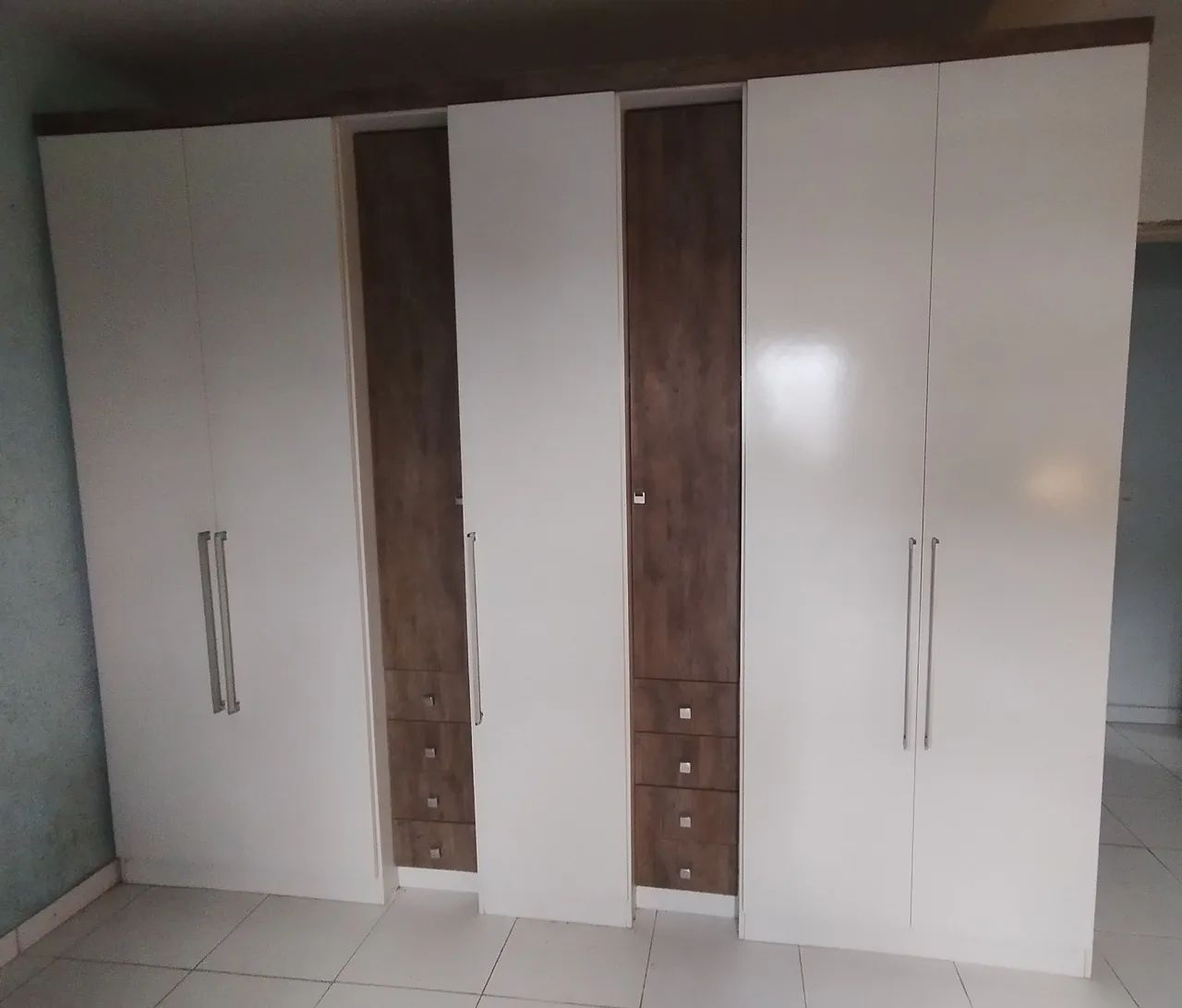 Guarda roupa 7 portas!