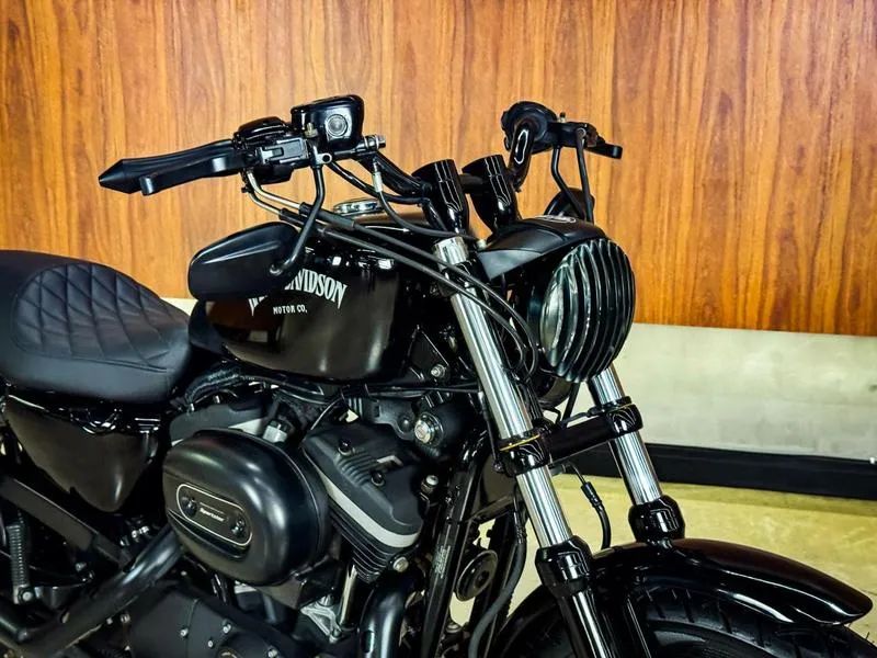 Harley-Davidson XL883 R 2007  - Foto 2