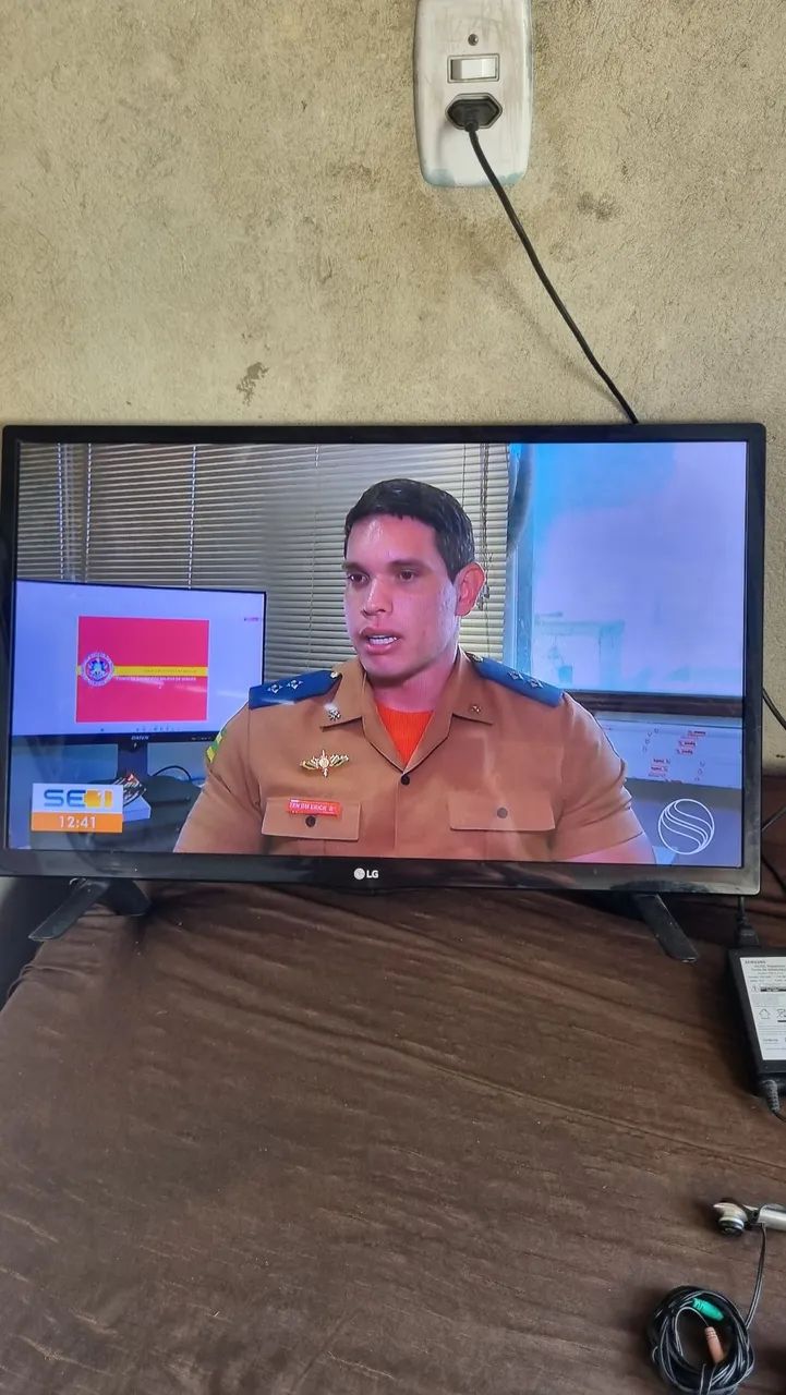Vendo TV de 28 polegadas lg