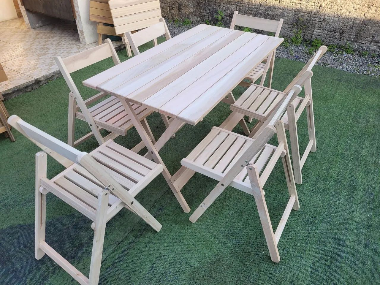 Conjunto de mesa e cadeiras dobráveis eucalipto