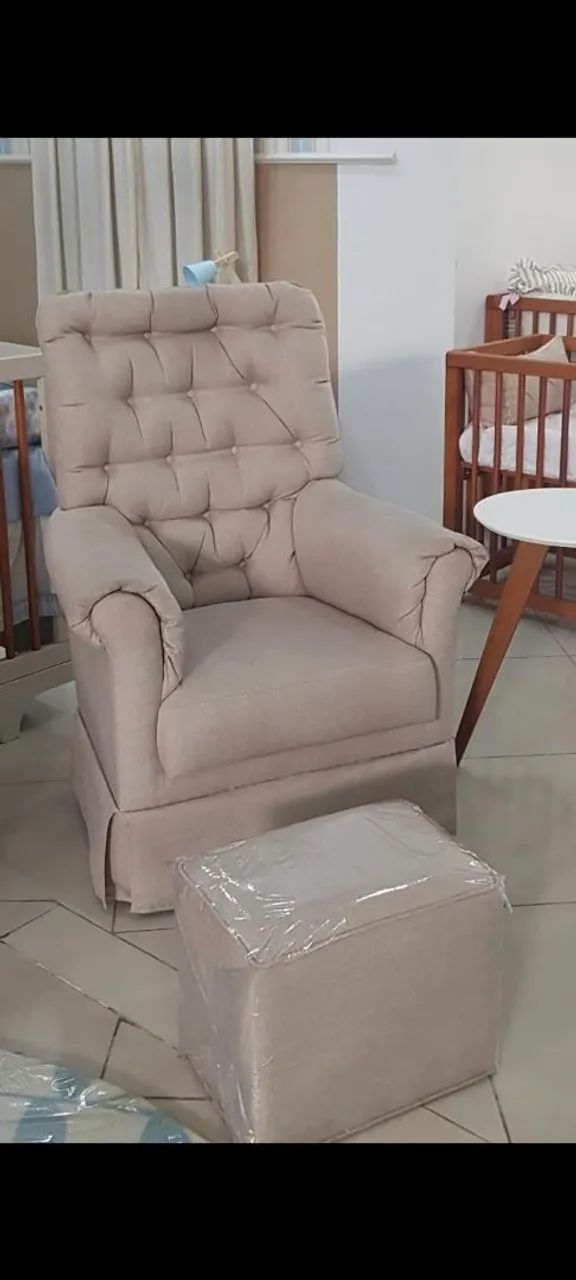 ?Poltrona de Amamentação COM BALANÇO + Puff - Bege/Fendi