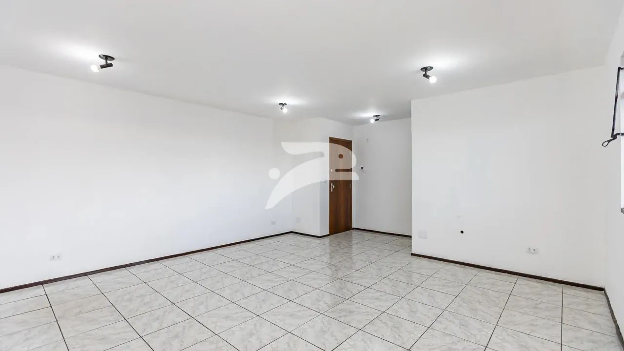 Conj. Comercial Capao da Imbuia 40m² - Foto 3
