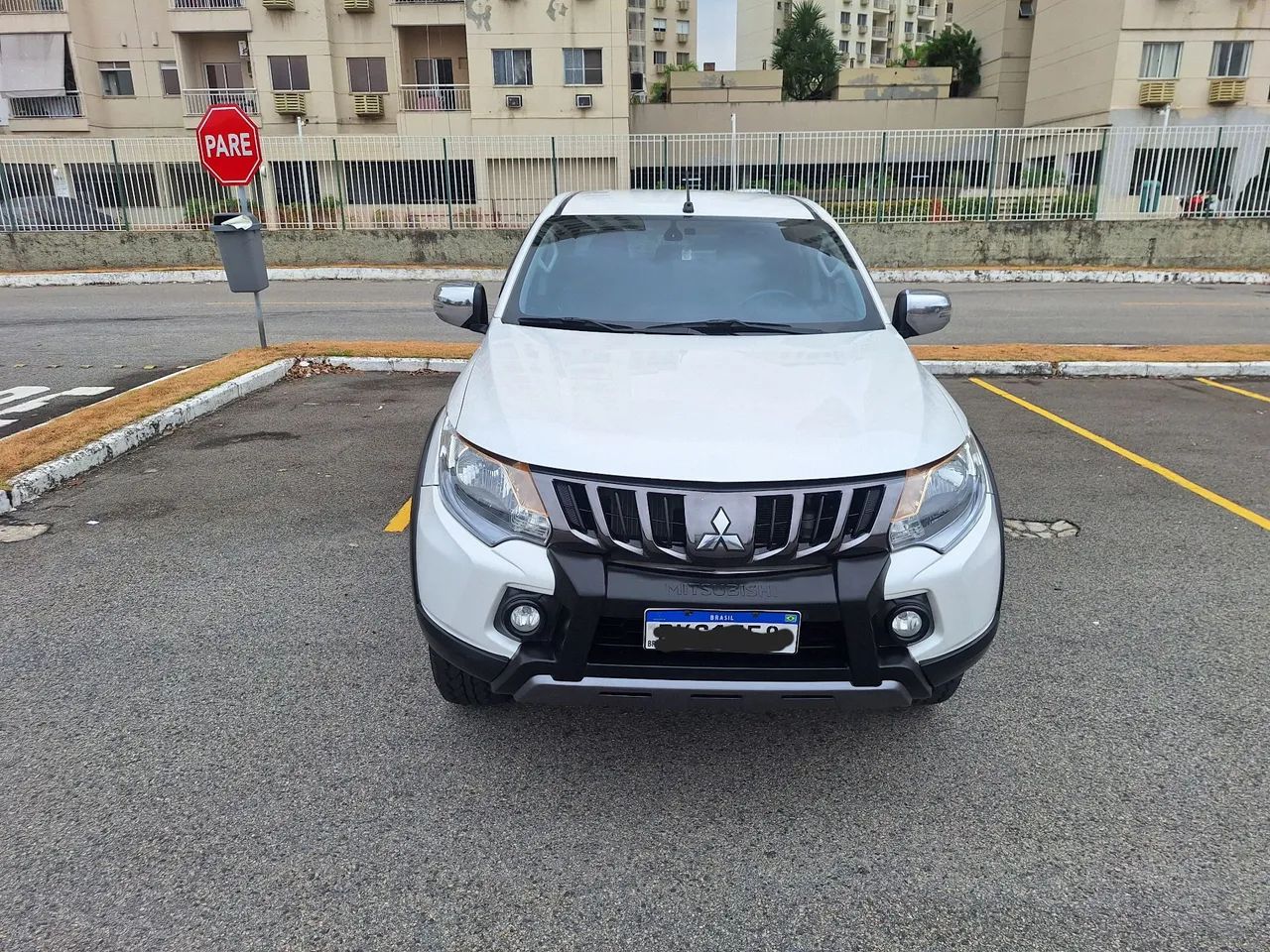 Mitsubishi L200 2021