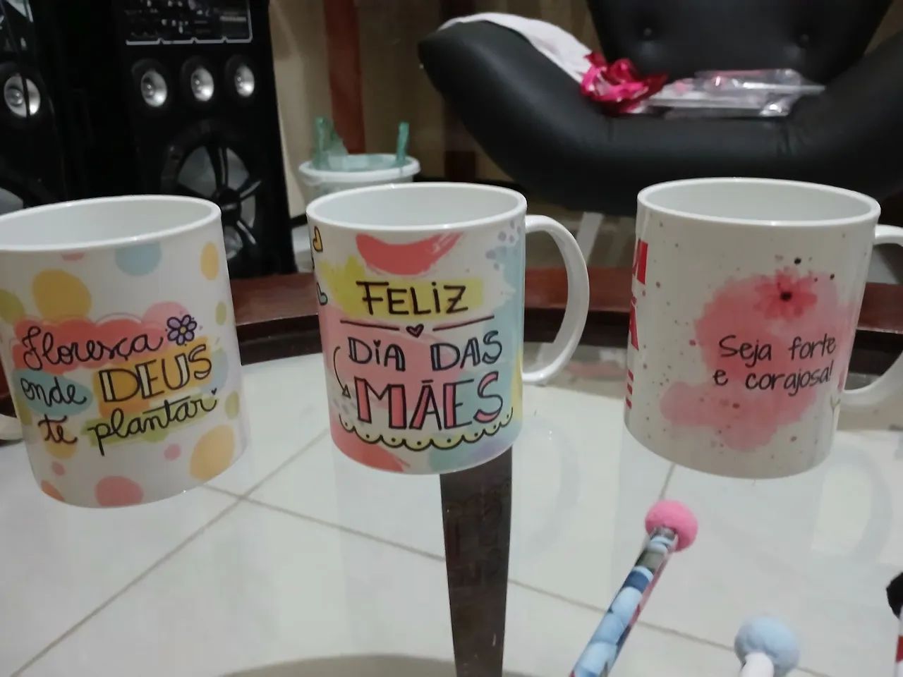 Canecas de cerâmica personalizada foto e mensagem vai com a caixinha de coração grátis  - Foto 2