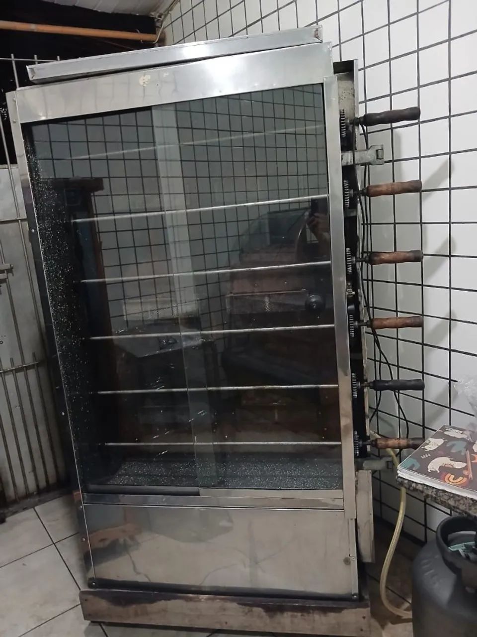 Vendo máquina de assar frango 
