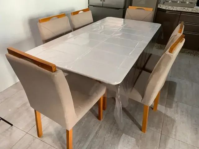 Mesa de jantar 6 cadeiras 