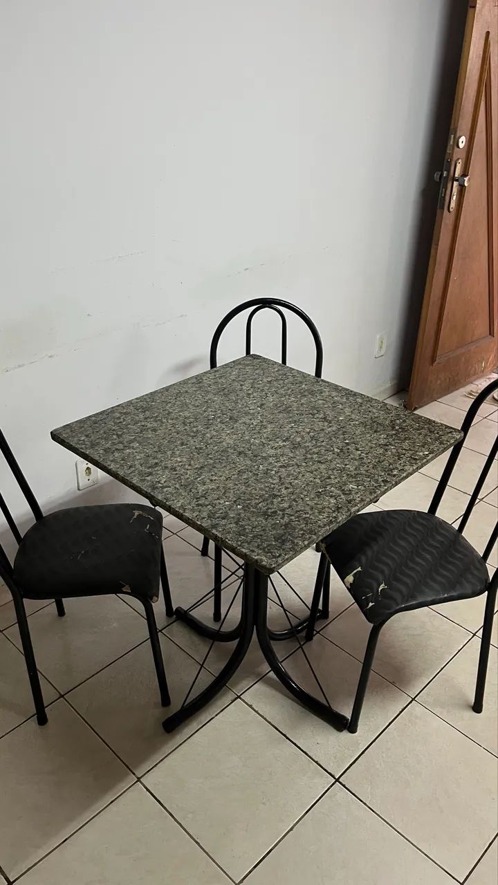 Mesa de 3 cadeiras - Foto 2