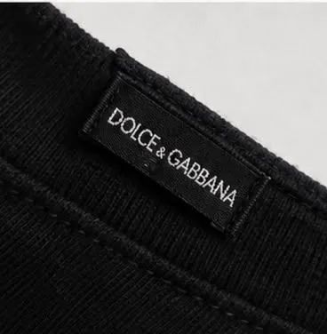 Camiseta Dolce e Gabbana estampada  - Foto 4