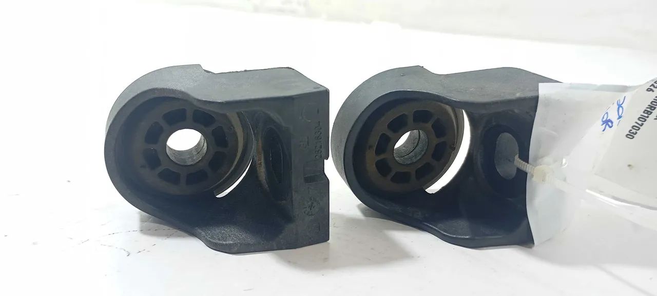 Suportes Radiador Superior Gm Tracker Lt 2024 26216304 - Foto 4