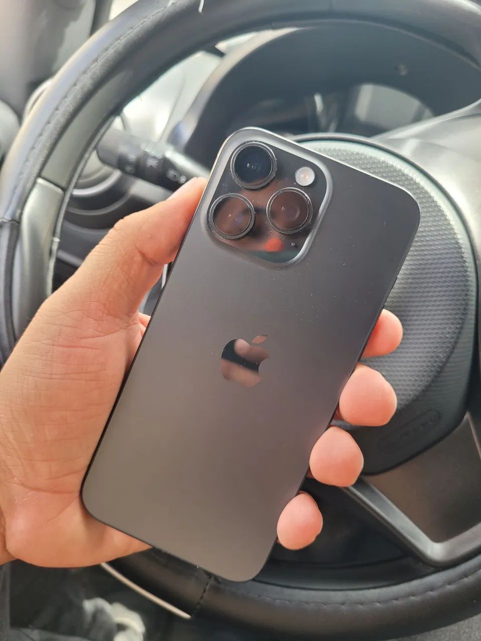 Iphone 15 pro max  - Foto 2