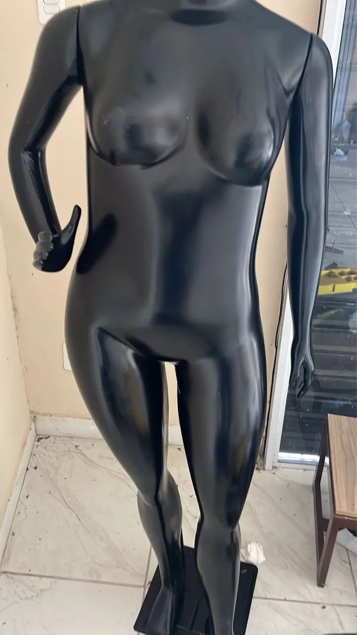 2 Manequins plus size e 1 base para o manequim - Foto 4