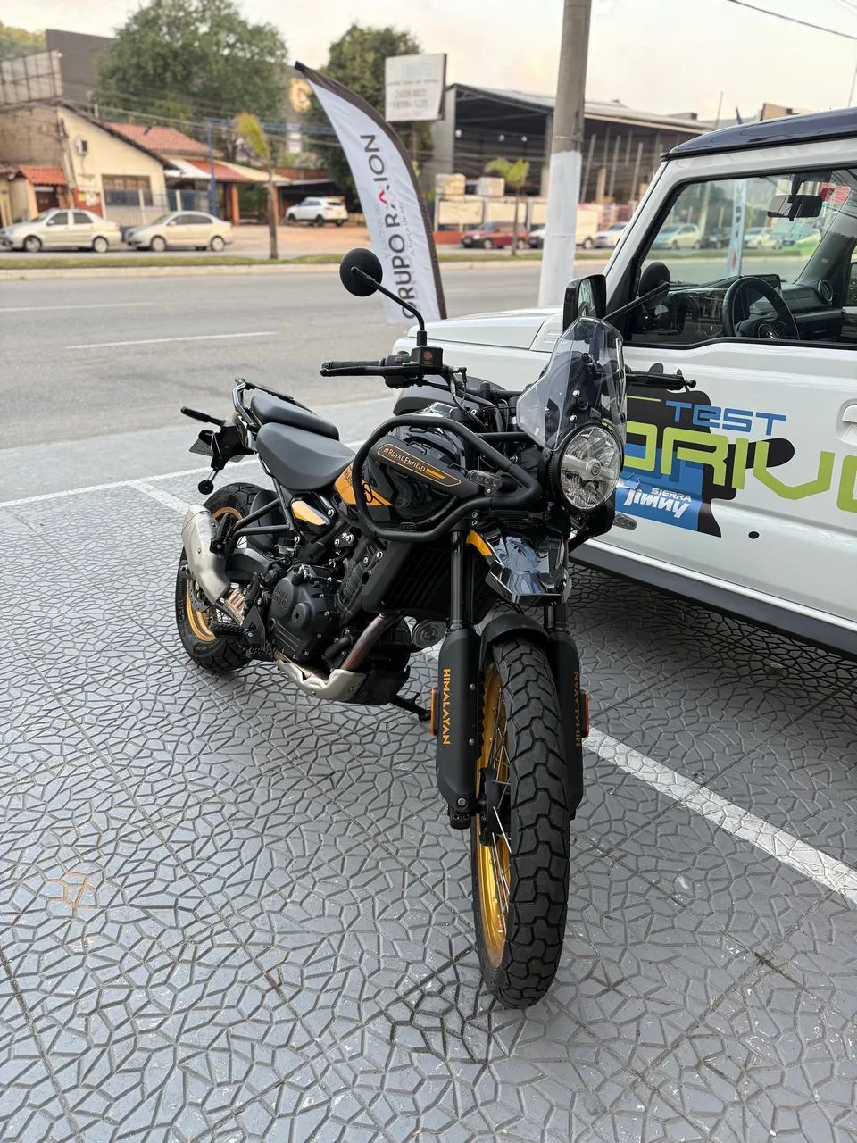 Himalayan 450 - Danielle  - Foto 2