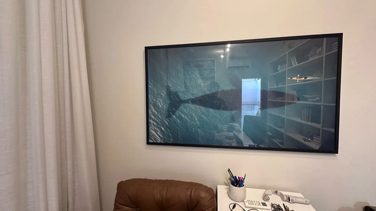 Quadro com moldura e vidro 