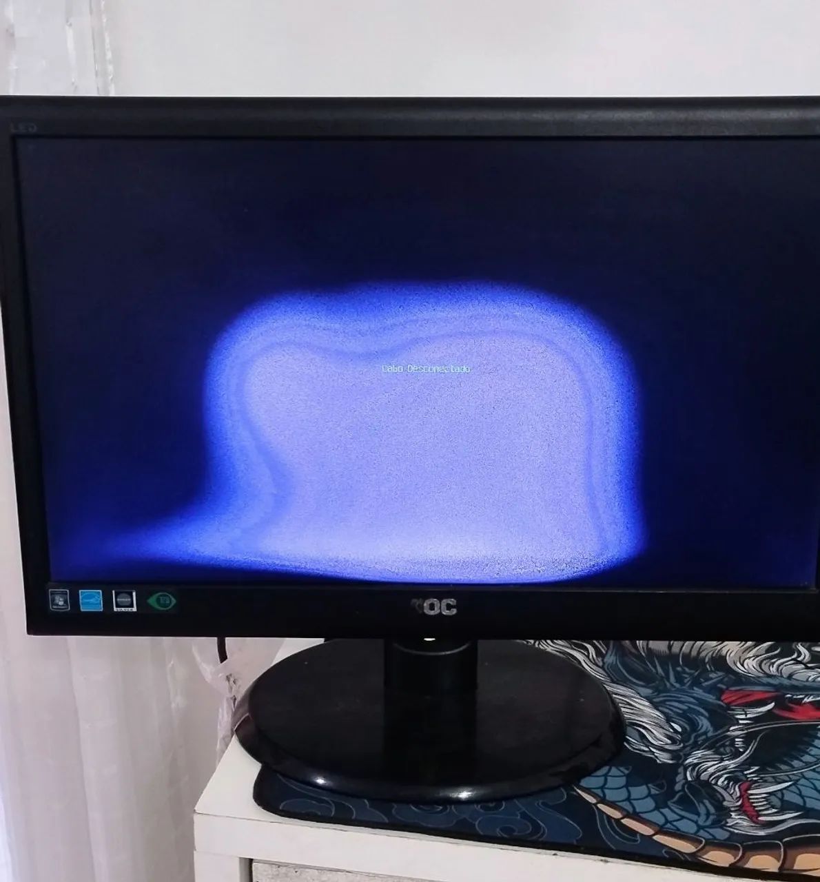 Monitor AOC 19 polegadas com defeito no led 