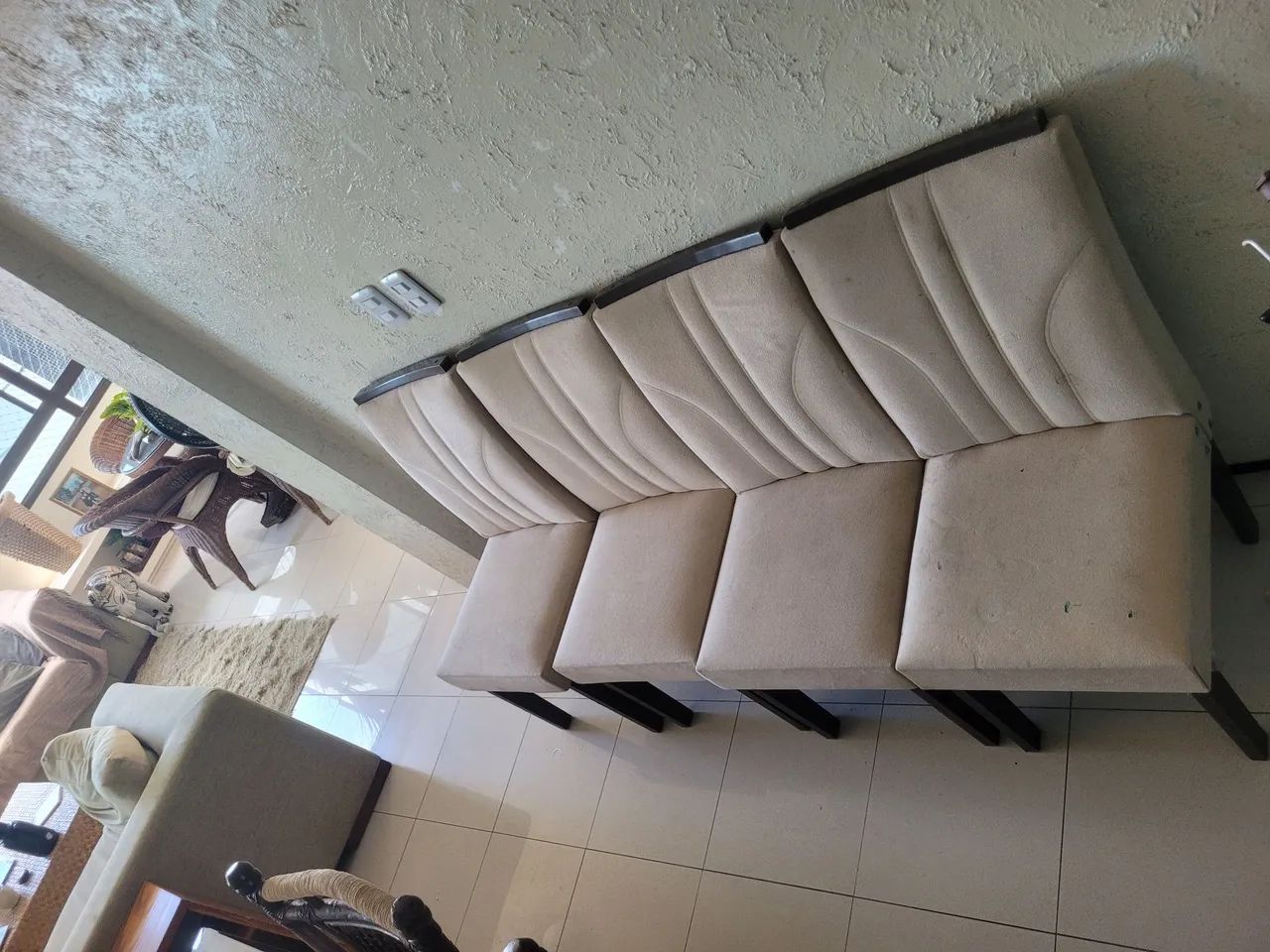 Cadeiras estofadas  - Foto 2