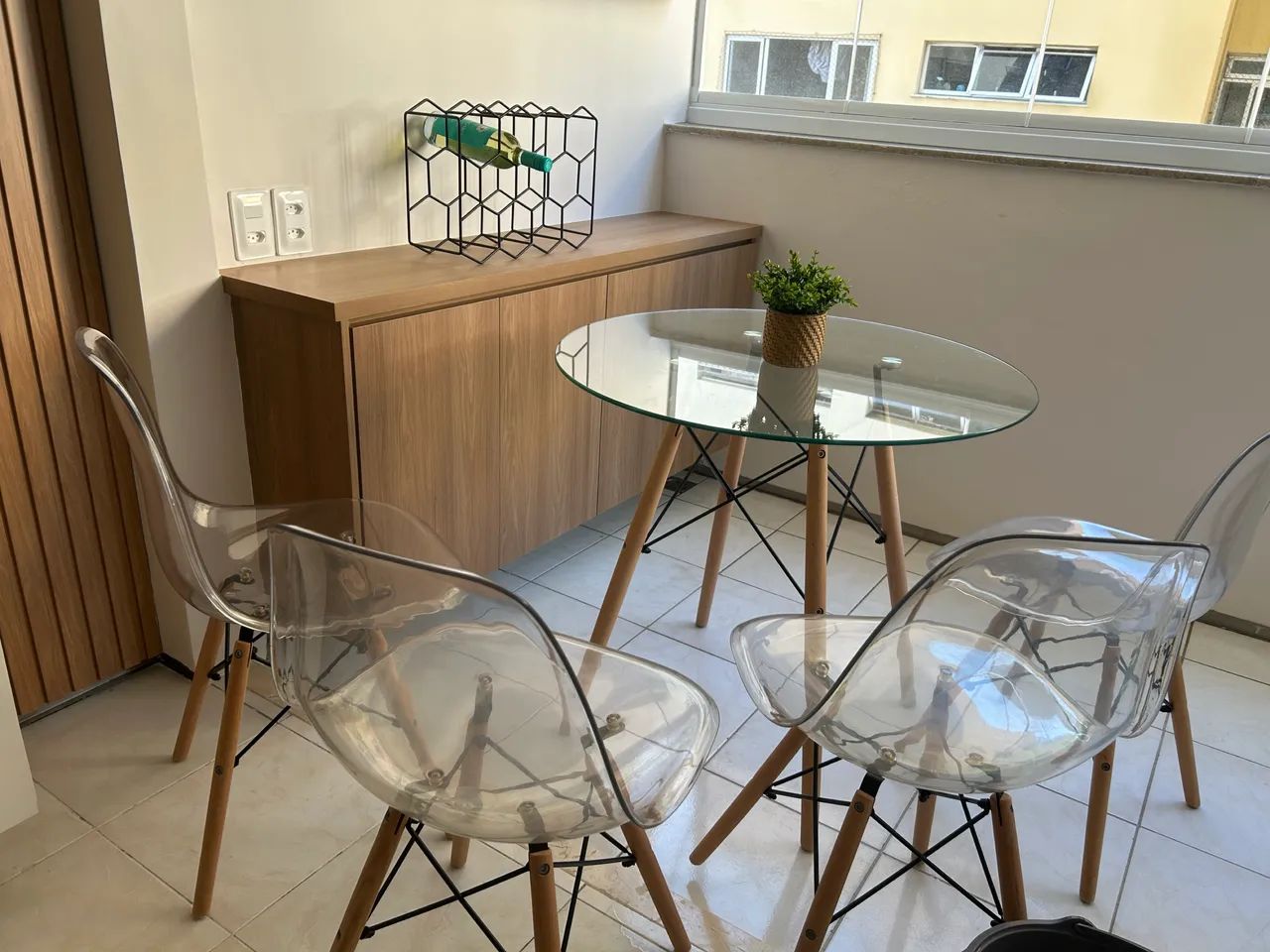 Mesa e 04 cadeiras para varanda ou cozinha - Foto 3