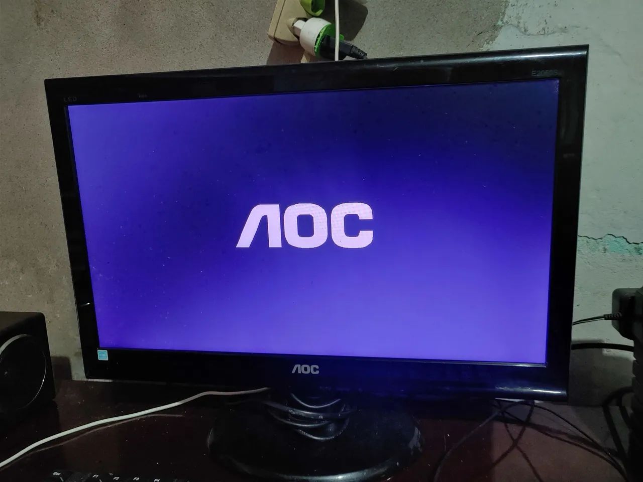 Monitor AOC led 20" - Foto 2