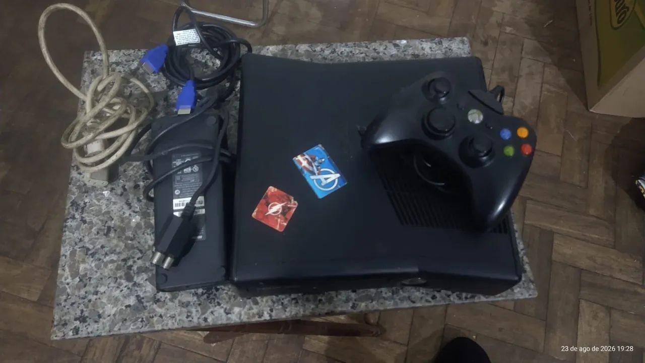 Xbox 360 Slim - Bloqueado  - Foto 2