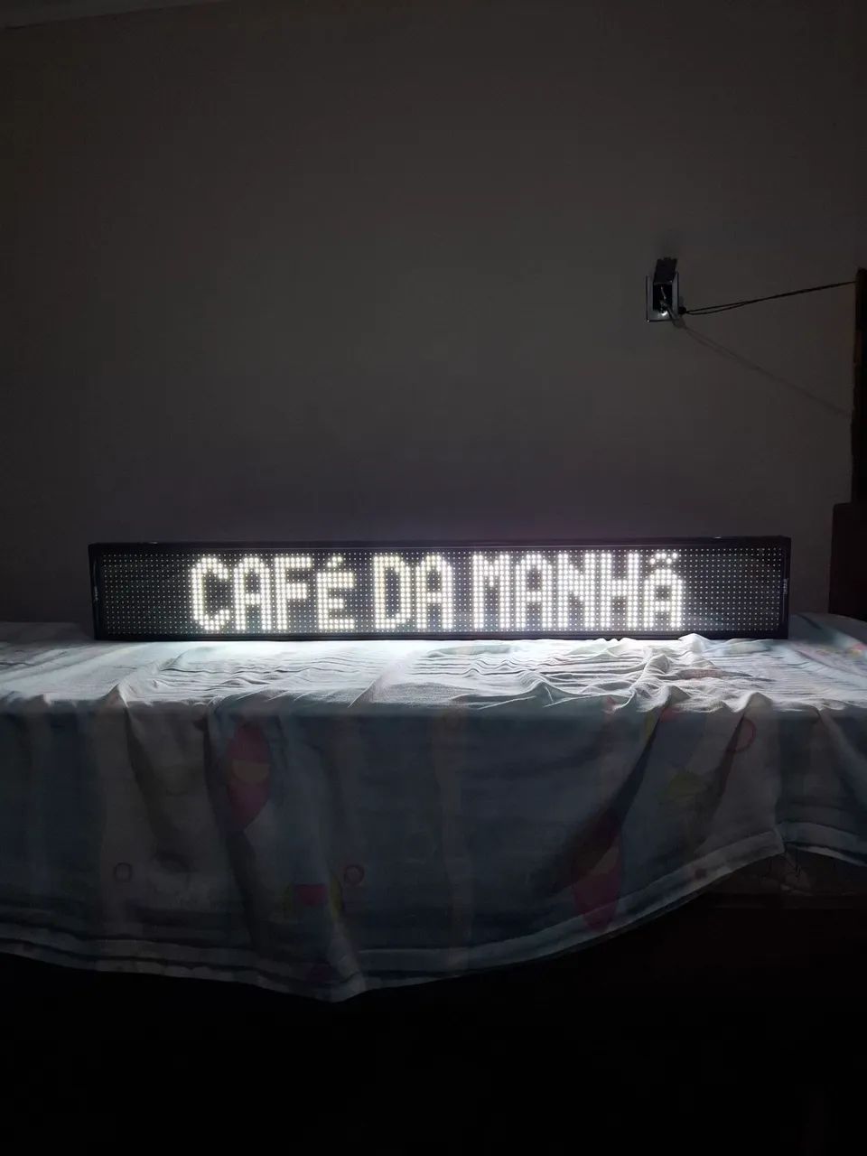 Letreiro Luminoso Propaganda 127V Painel Display Led Digital 130 x 20 Externo Branco Wi-Fi - Foto 4