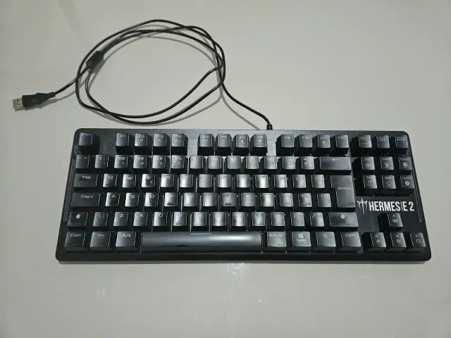 Teclado Mecânico Hermes E2 Led Branco Switch Brown ABNT2