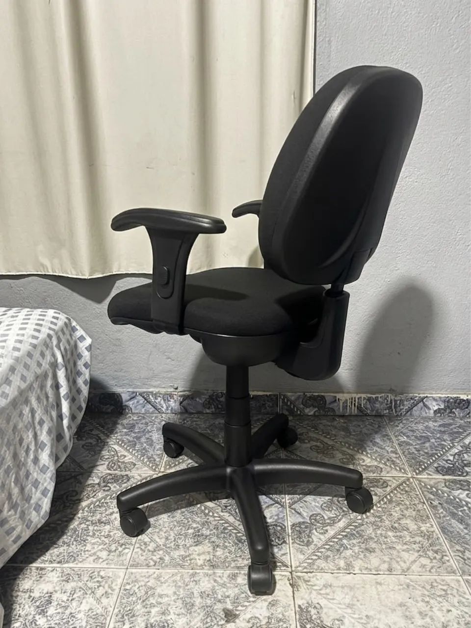 Cadeira de escritório flexform  - Foto 3