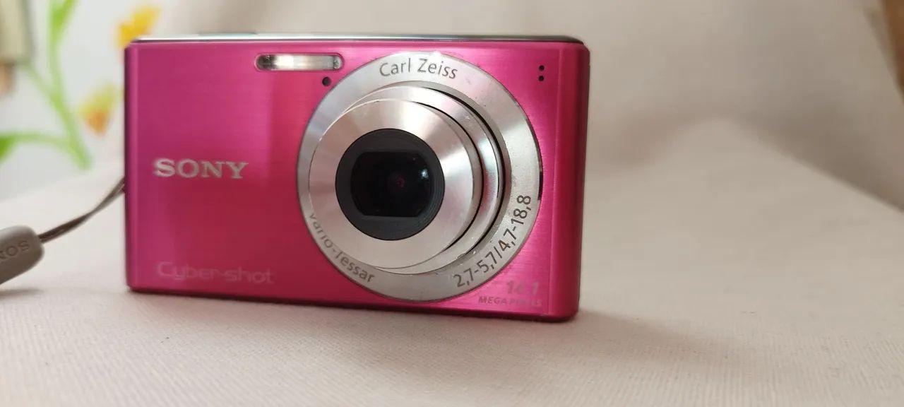 Sony Cyber-shot DSC-W530 Rosa 14.1MP Câmera Digital Compacta 4x