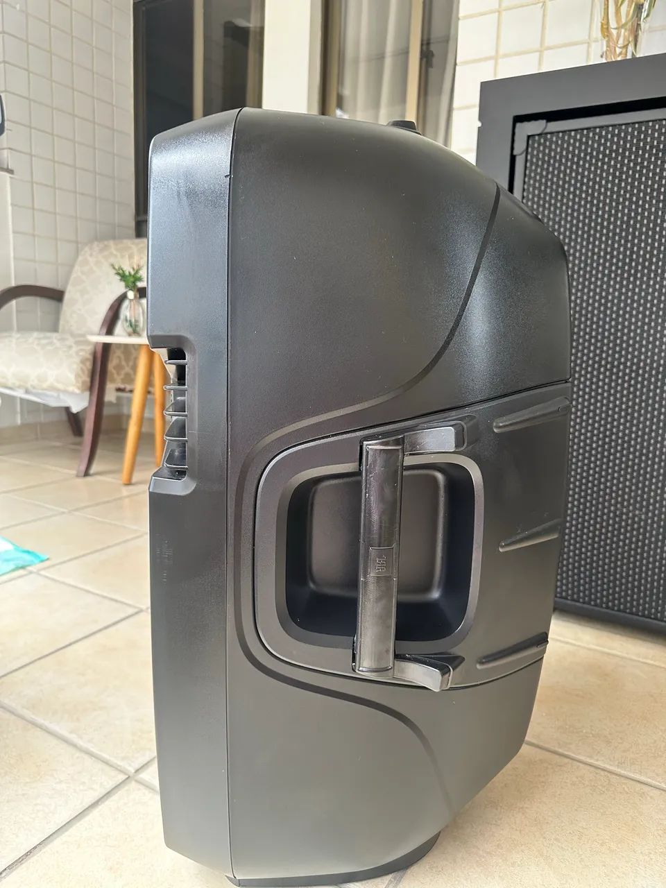 Caixa Ativa JBL 515 XT 12x sem juros! - Foto 3
