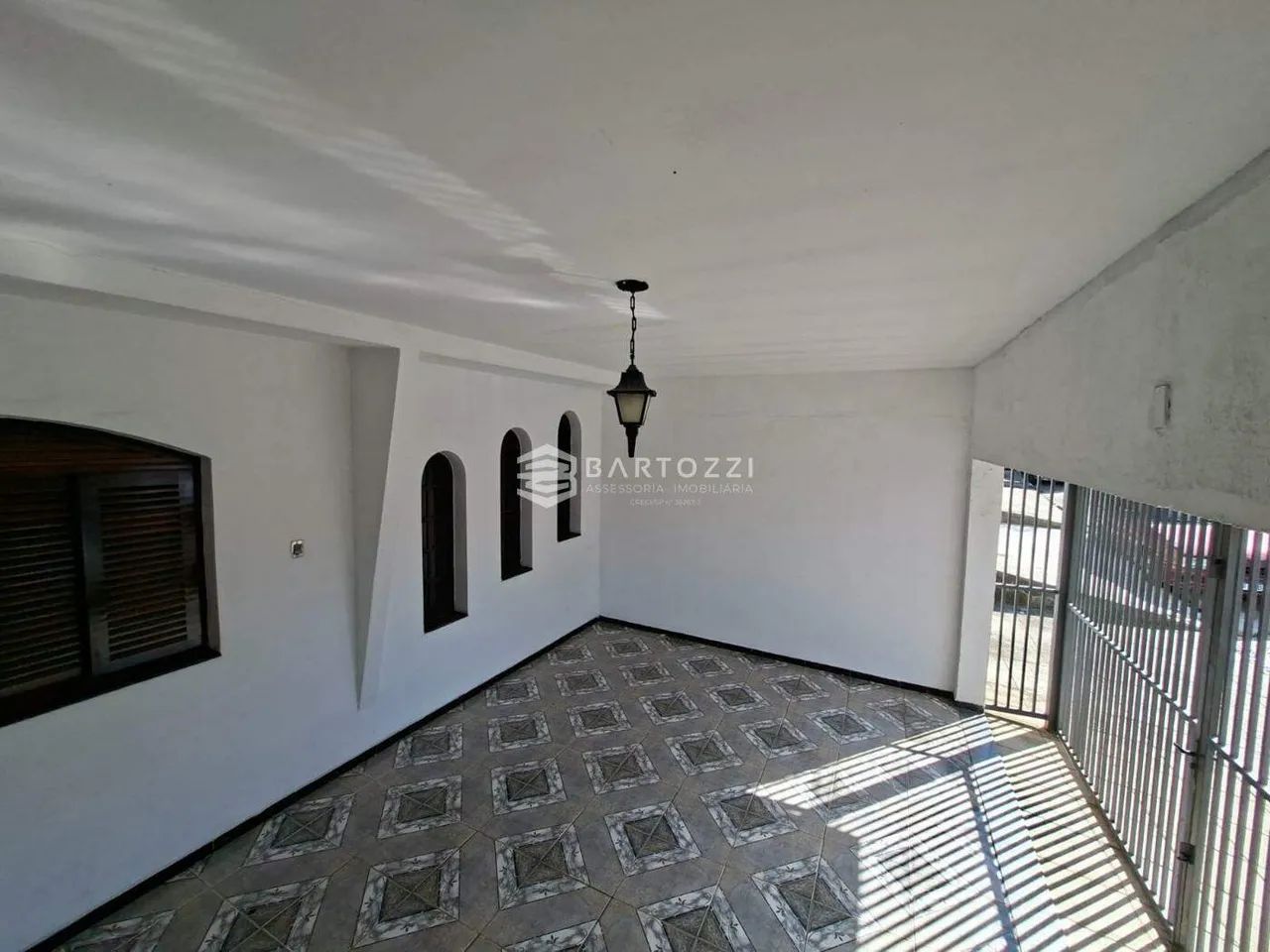 CASA ASSOBRADADA - 2 DORM - 2 VAGAS B. NOVA GERTY - Foto 2