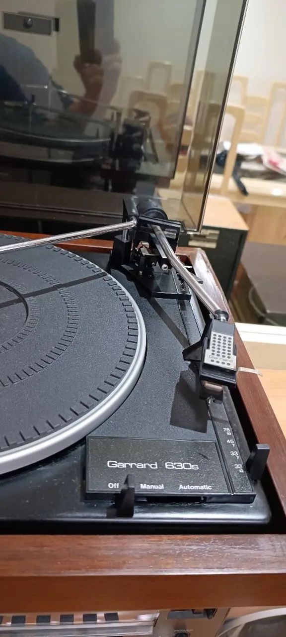 Toca Discos Garrard Gradiente 630S