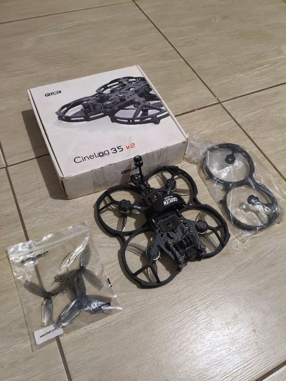 Drone FPV Cinelog 35 V2 com GPS 