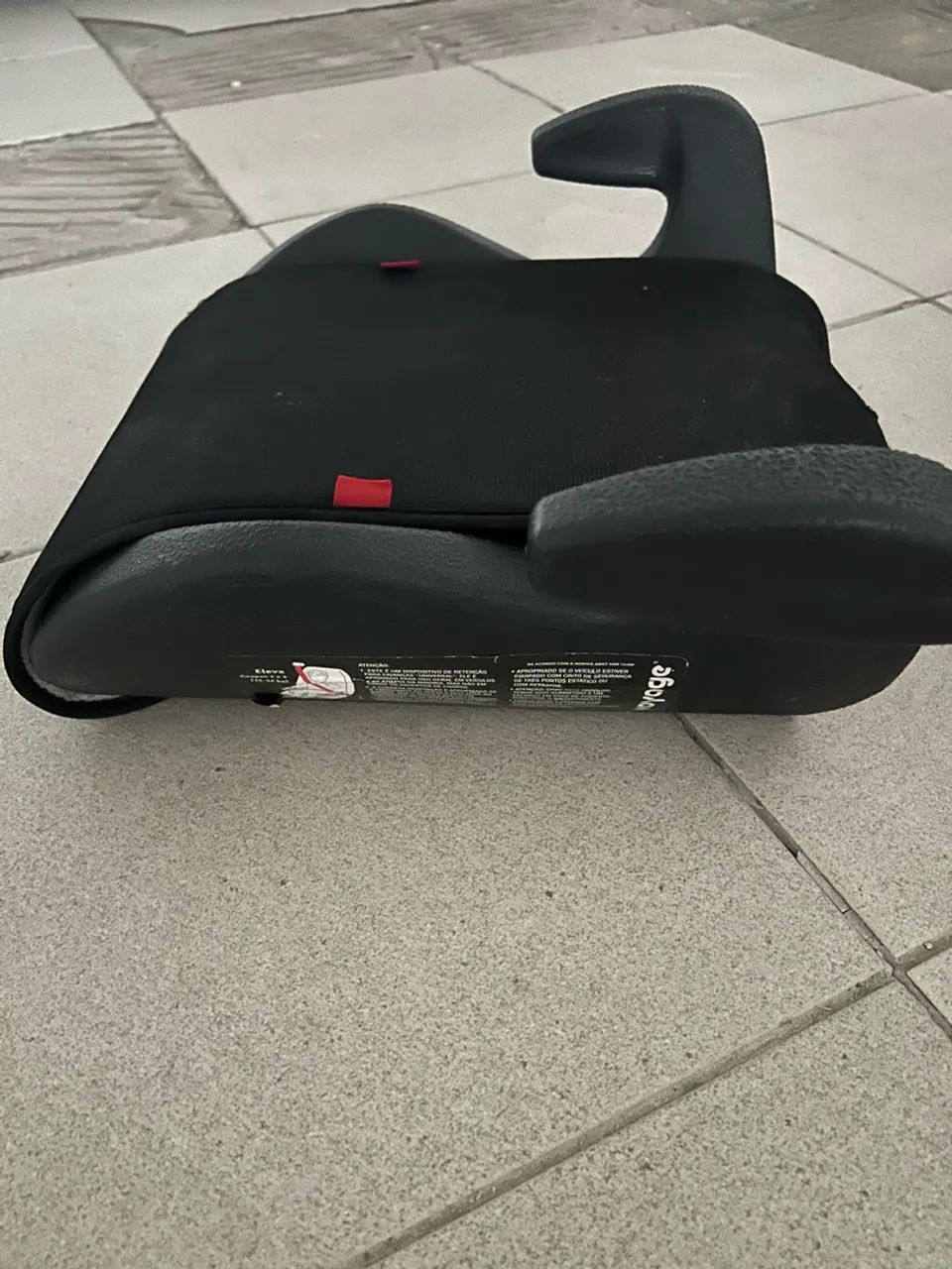 Assento elevado para carro