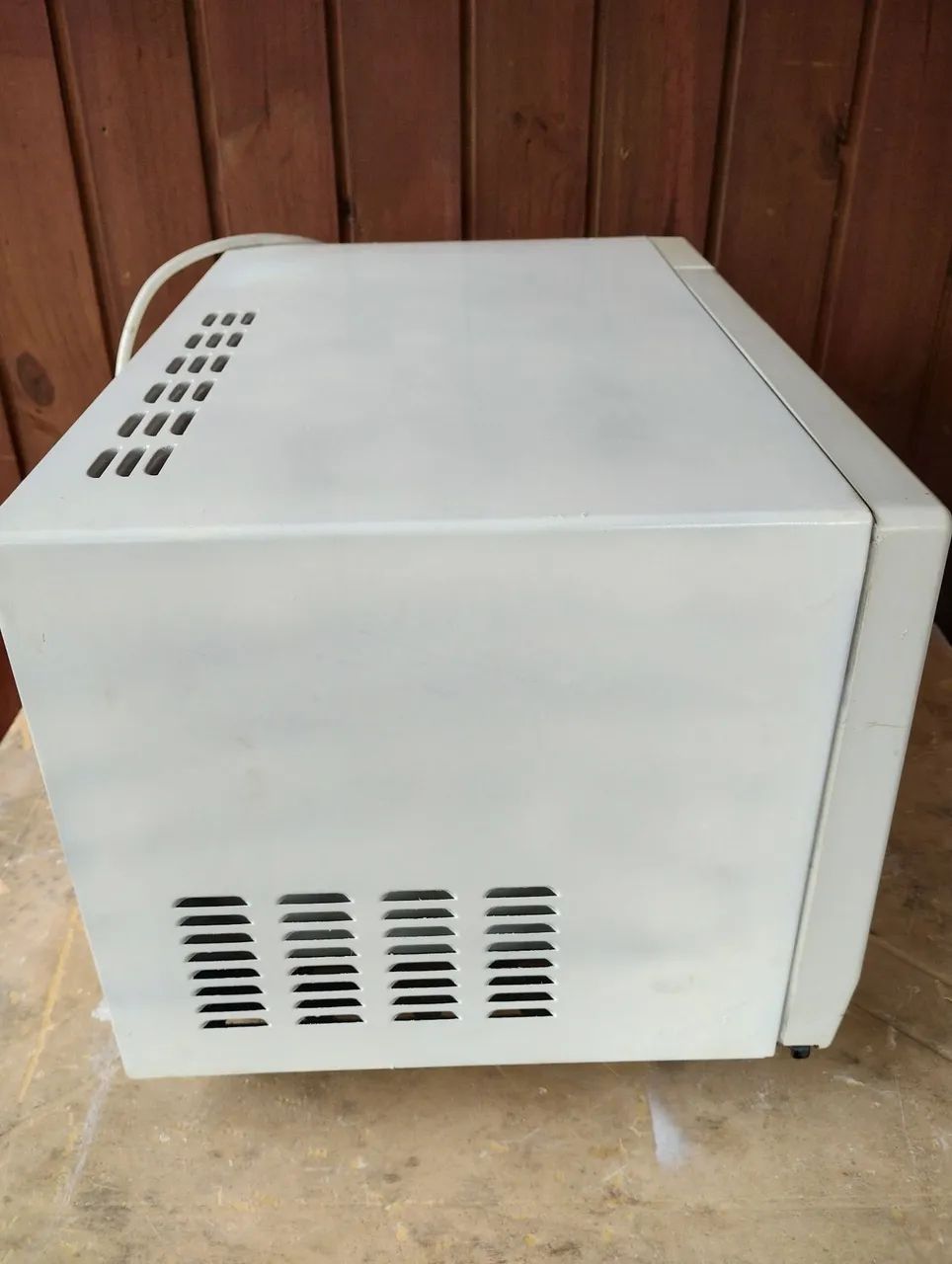 R$280 Microondas Eletrolux 18l - Foto 3